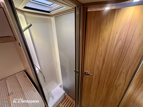 Hymer B 678 CL Ambition ALDE / Automat/ 4400kg 16 of 19