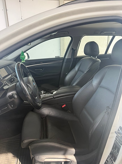 BMW 520d 5 of 8