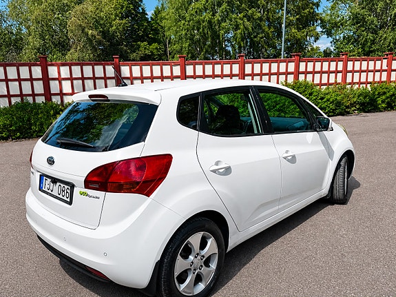 Kia Venga 3 of 6