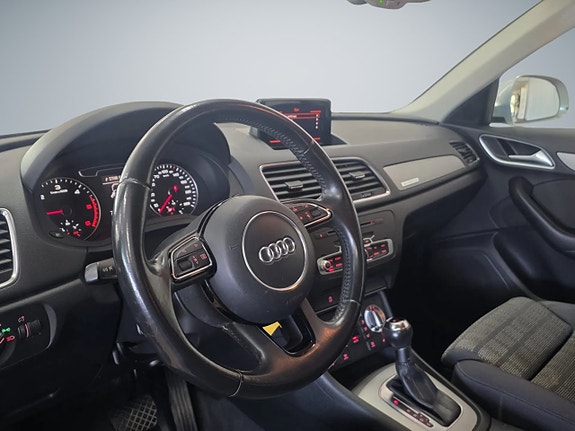 Audi Q3 10 of 16