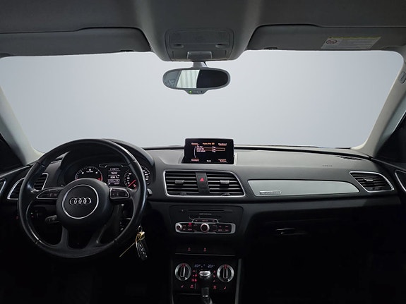 Audi Q3 7 of 16
