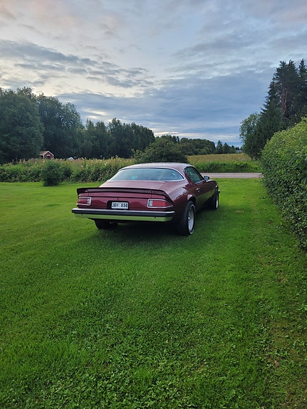 Chevrolet Camaro 2 of 11