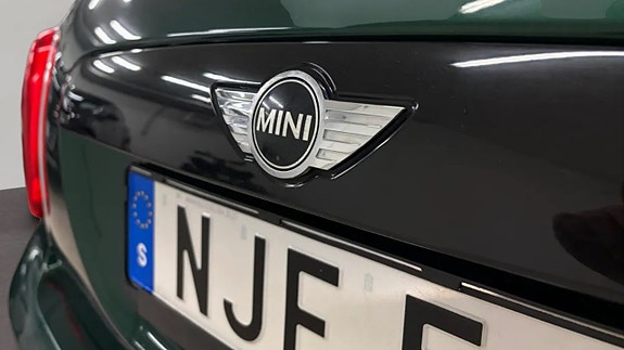 MINI Cooper 7 of 17
