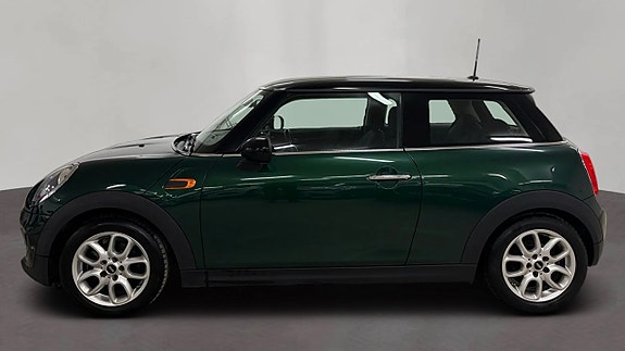 MINI Cooper 9 of 17