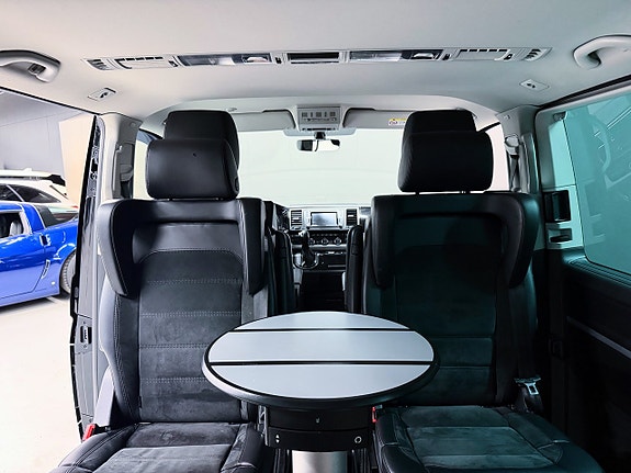 Volkswagen Multivan 3 of 22