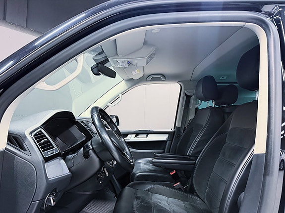 Volkswagen Multivan 15 of 22