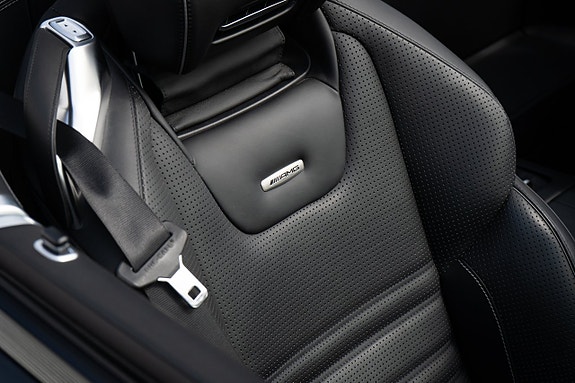 Mercedes-Benz SL63 12 of 30