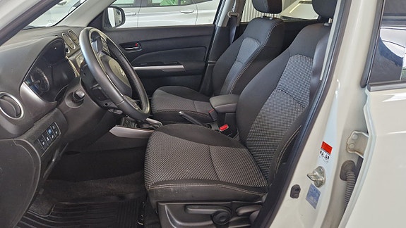 Suzuki Vitara 9 of 21