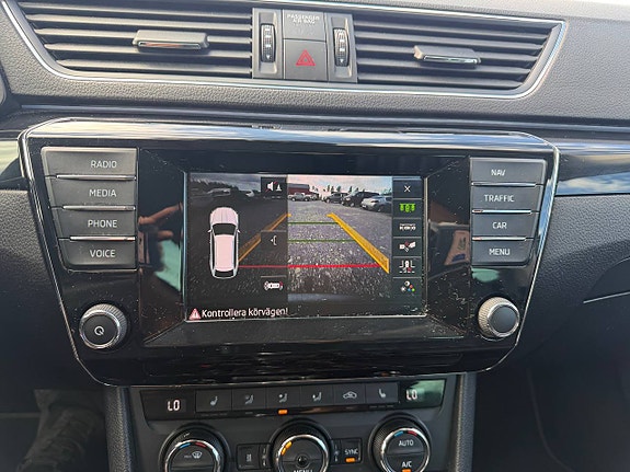 Skoda Superb 13 of 14