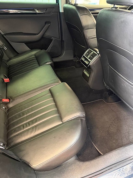 Skoda Superb 12 of 14