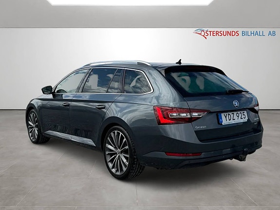 Skoda Superb 7 of 14