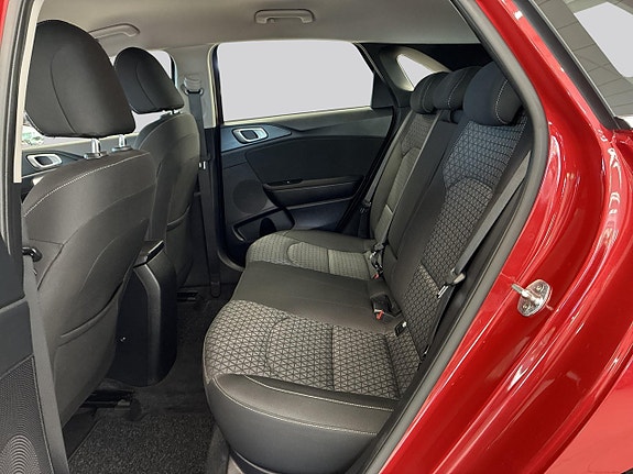 Kia Ceed 9 of 27