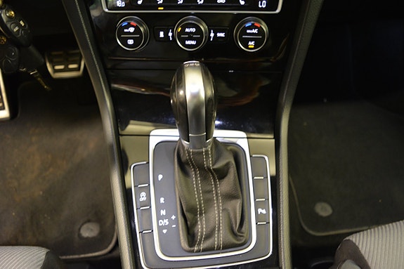 Volkswagen Golf I 11 of 22