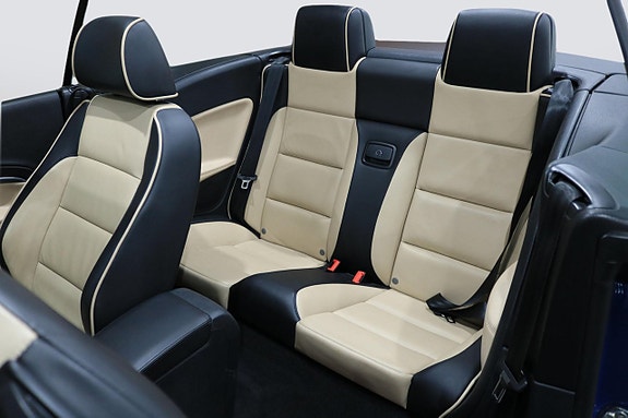 Volkswagen Eos 11 of 21