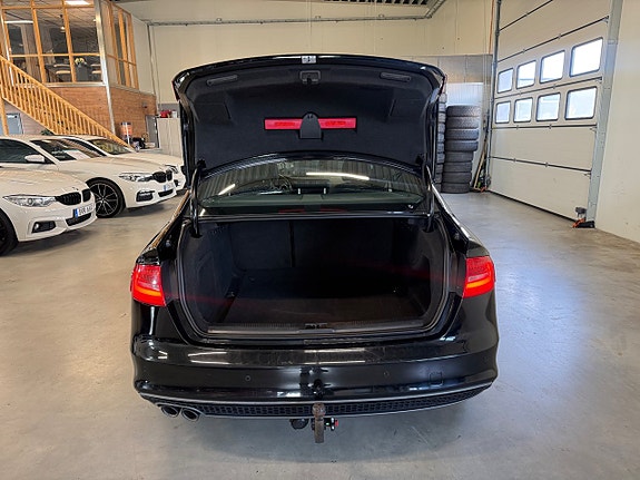 Audi A4 6 of 19