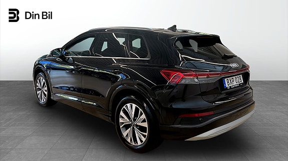 Audi Q4 e-tron 3 of 12