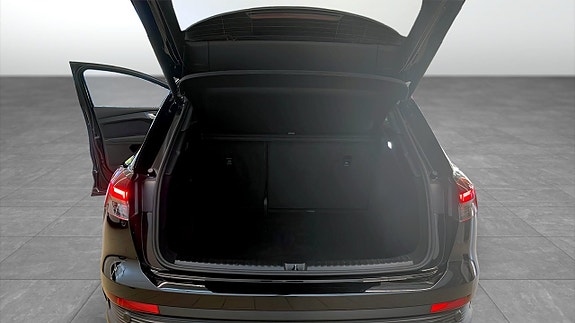 Audi Q4 e-tron 12 of 12