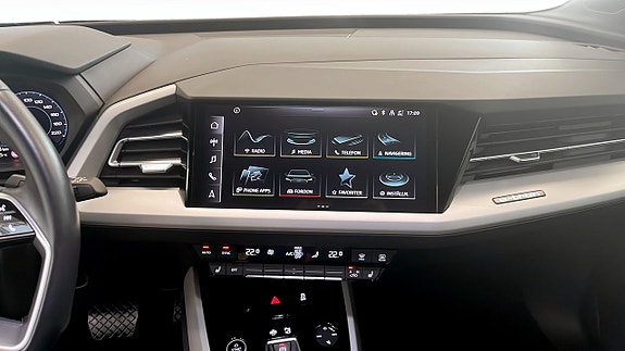 Audi Q4 e-tron 9 of 12
