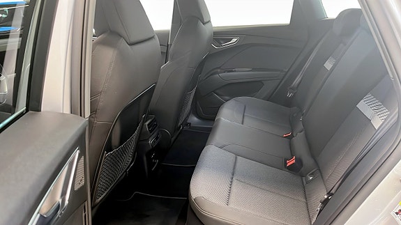Audi Q4 e-tron 11 of 12