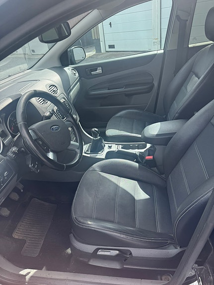 Ford Focus 7 of 7