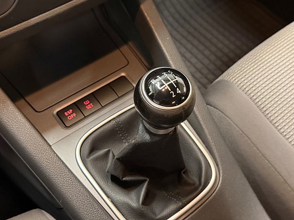 Volkswagen Golf V 15 of 17