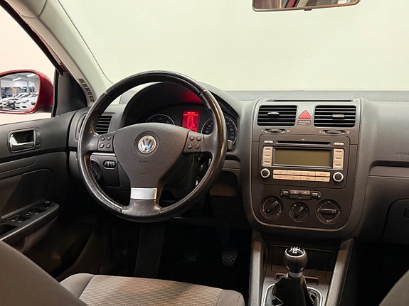 Volkswagen Golf V 14 of 17