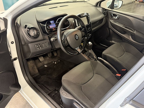 Renault Clio 11 of 19