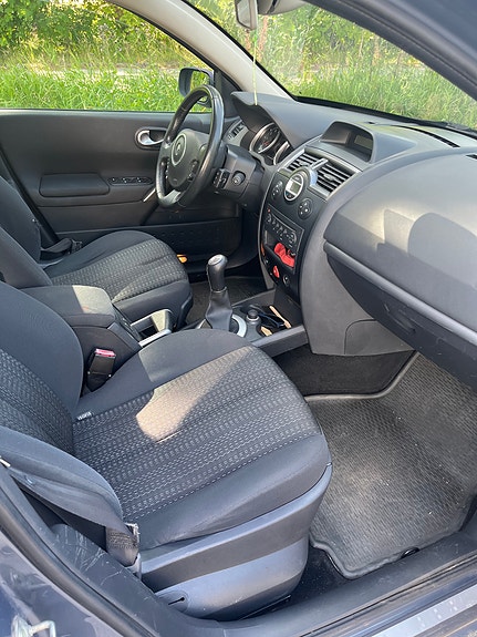 Renault Megane II 4 of 6