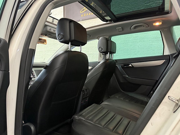 Volkswagen Passat Alltrack 13 of 20