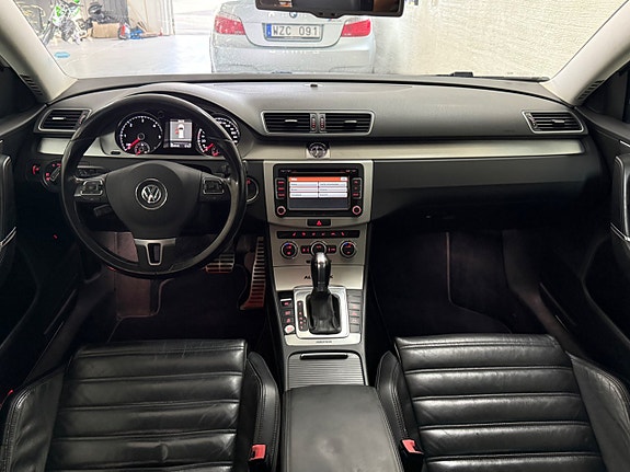 Volkswagen Passat Alltrack 15 of 20