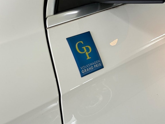 Volkswagen Passat Alltrack 4 of 20