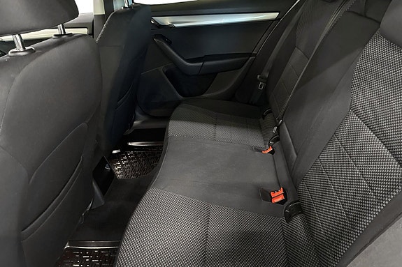 Skoda Octavia 16 of 25