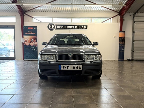 Skoda Octavia 6 of 17