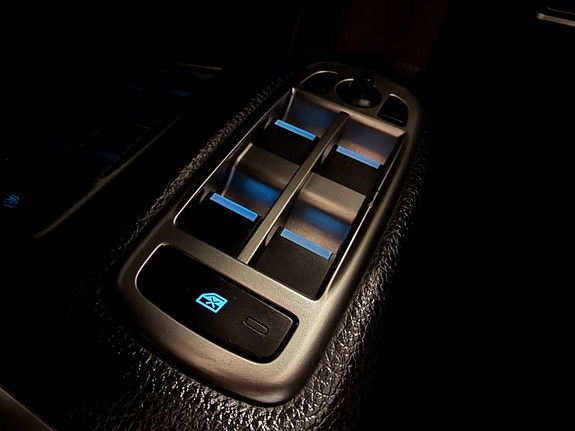 Jaguar XF 21 of 30