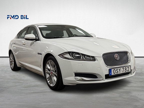 Jaguar XF 4 of 30