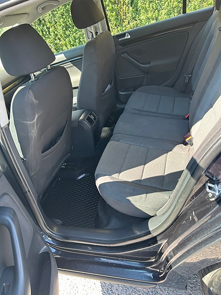 Volkswagen Golf VI 4 of 8