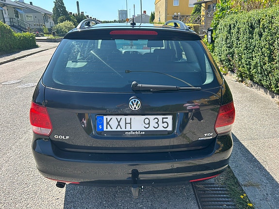 Volkswagen Golf VI 2 of 8