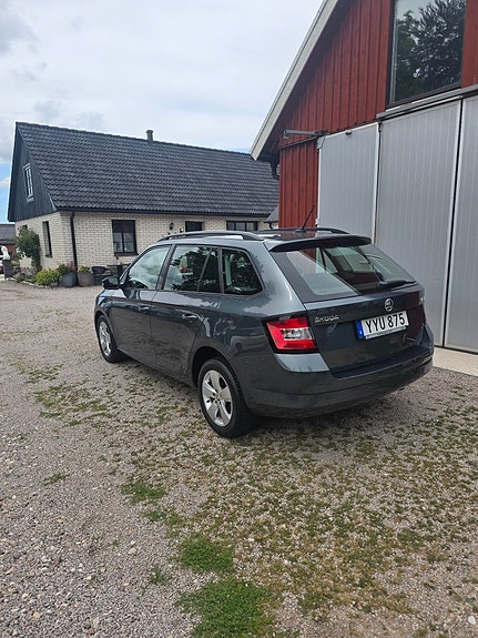 Skoda Fabia 3 of 7