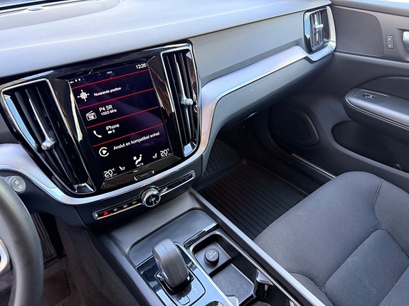 Volvo V60 Cross Country 16 of 28