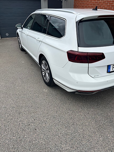 Volkswagen Passat 5 of 10