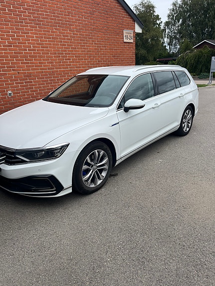 Volkswagen Passat 4 of 10