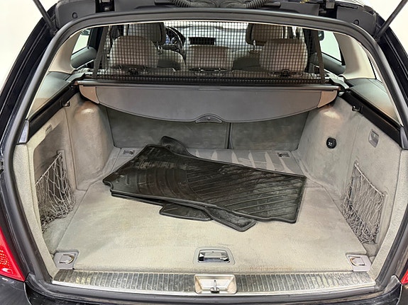 Mercedes-Benz C180 15 of 17