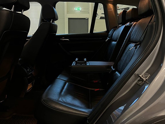 BMW X3 23 of 26