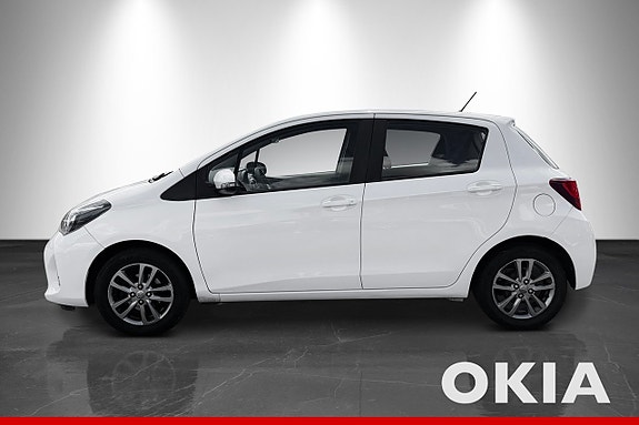 Toyota Yaris 3 of 16