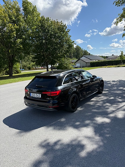 Audi A4 3 of 10