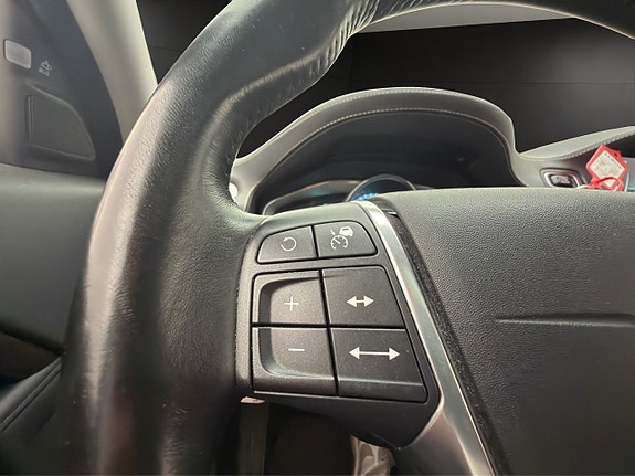 Volvo V70 16 of 30