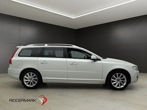 Volvo V70 5 of 30
