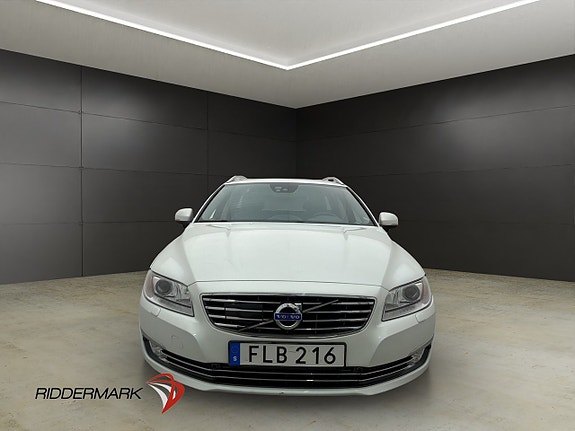 Volvo V70 2 of 30