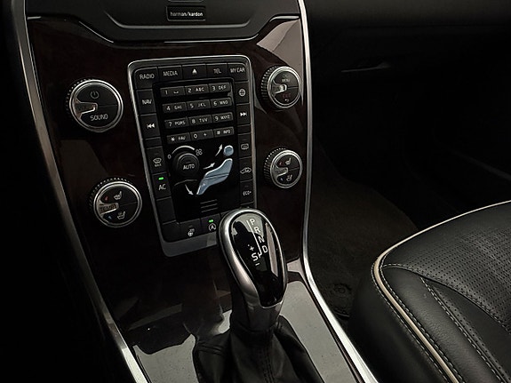 Volvo V70 23 of 30