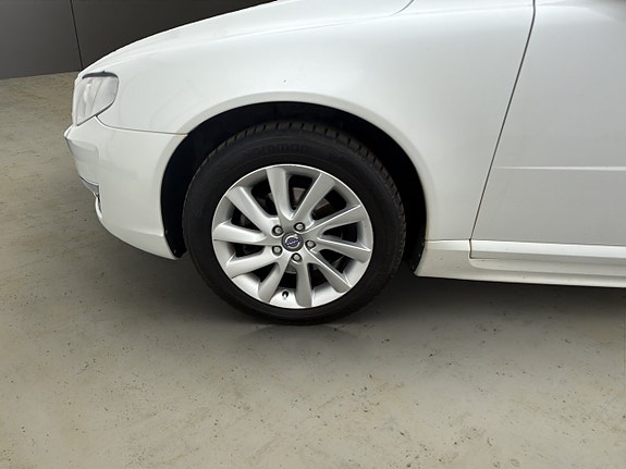 Volvo V70 27 of 30